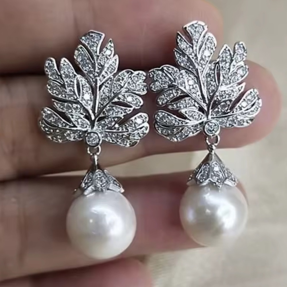 Couture Leaf Diamond Pearl Earrings